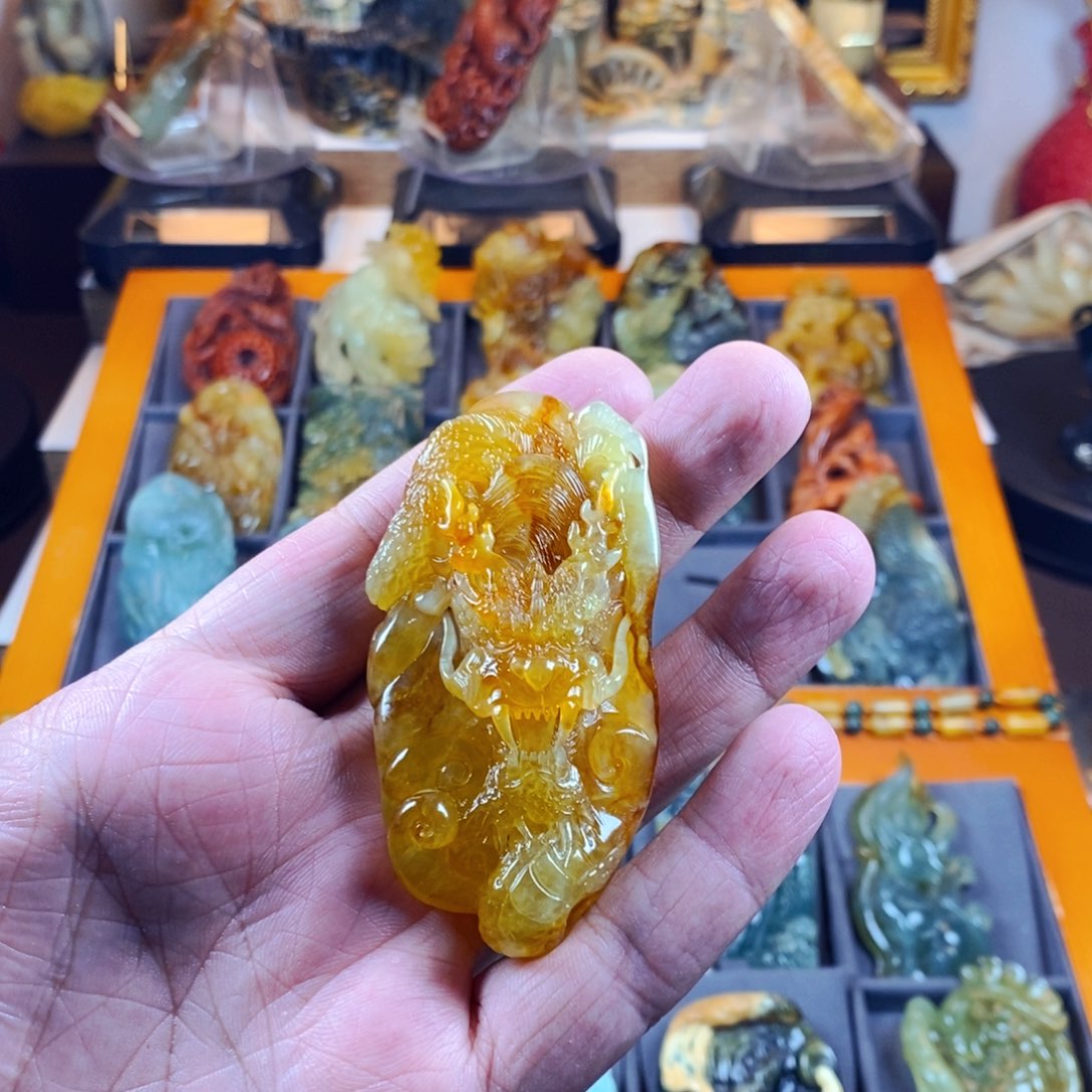 蛇纹石玉颈饰未镶嵌H****y