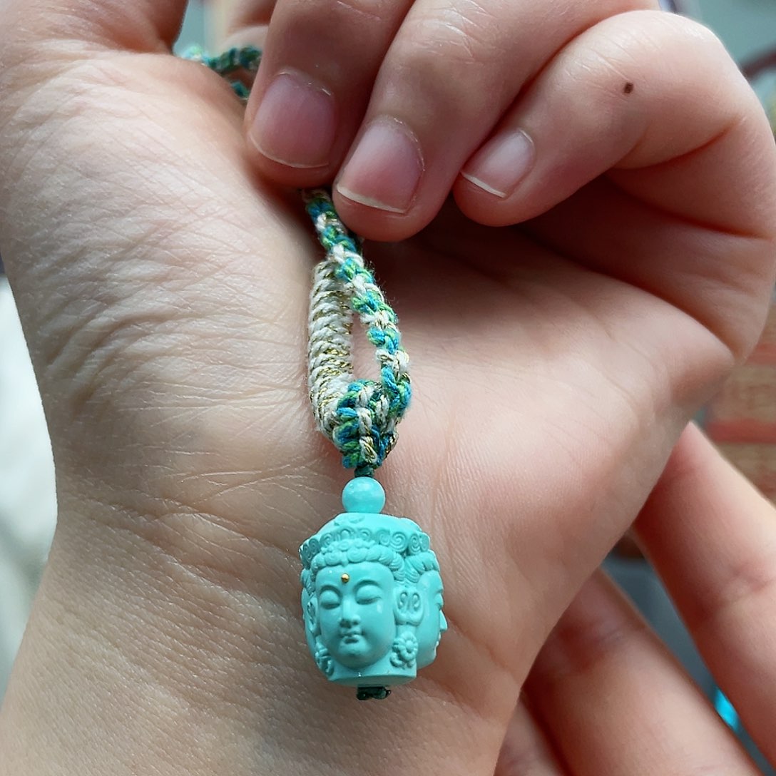 绿松石颈饰未镶嵌