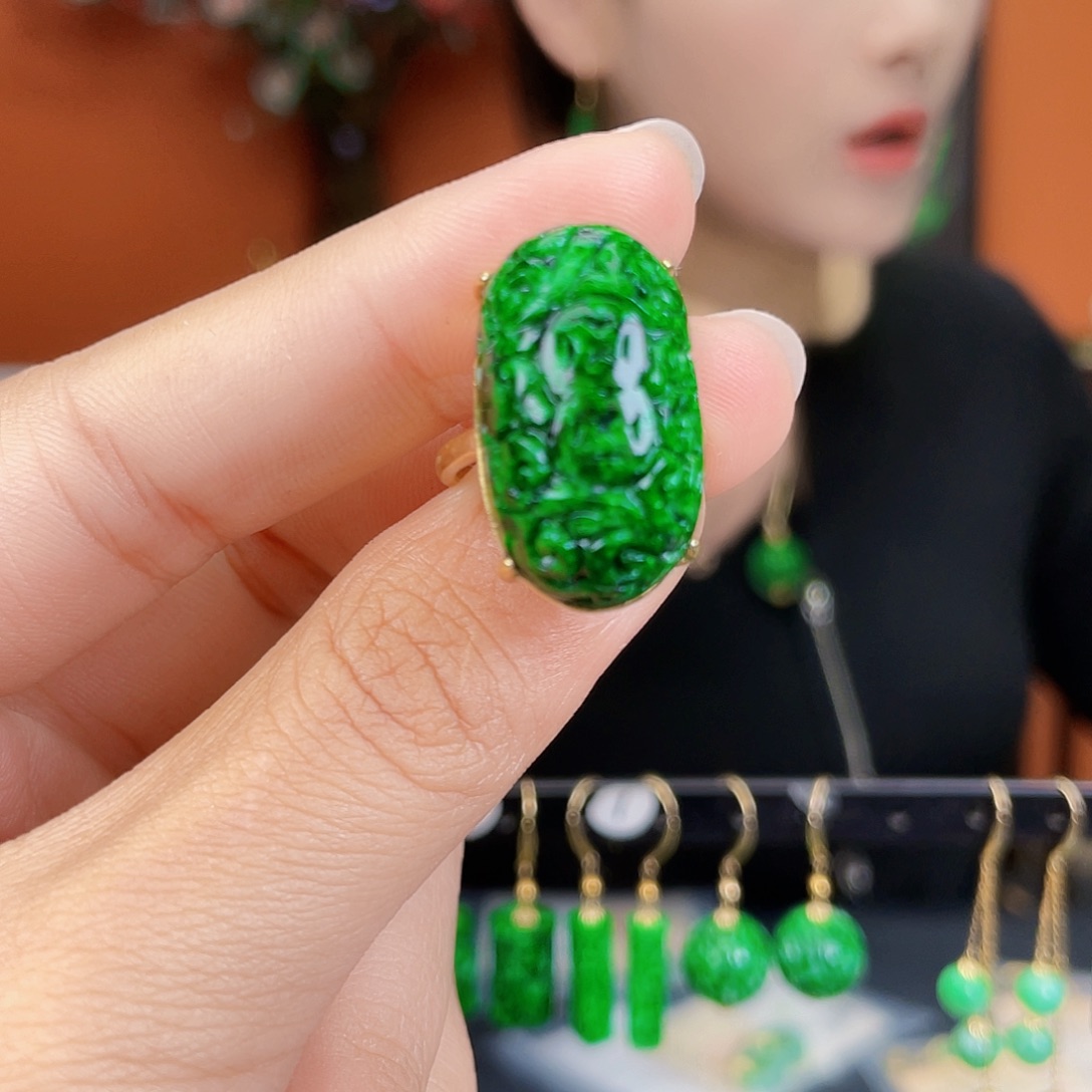 翡翠银S925镶嵌耳饰