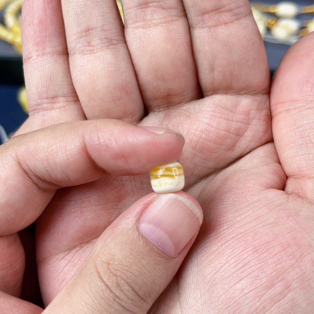 琥珀珠宝奇石未镶嵌米*