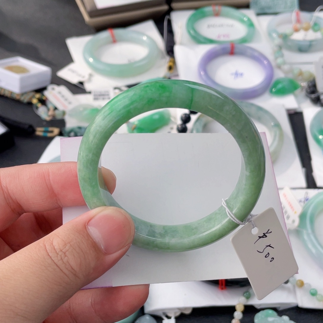 翡翠手镯未镶嵌54.5正圈