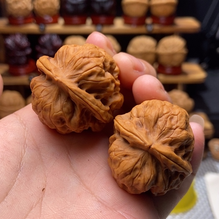 文玩核桃吊坠大龙甲20