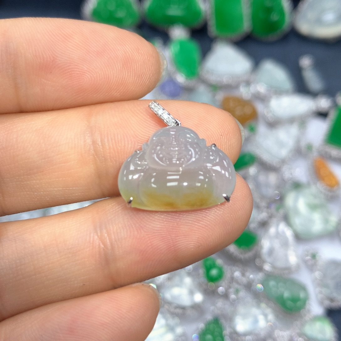 翡翠18K金镶嵌颈饰佛公