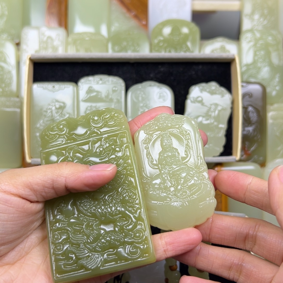 同***刘新疆戈壁昆仑山料彩石原石盆景石一物一拍