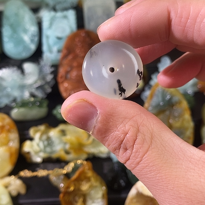 蛇纹石玉合金颈饰