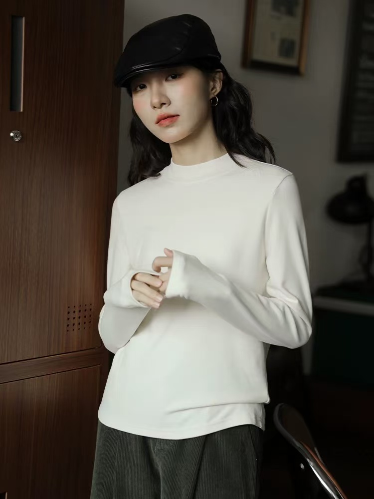 1035-1【三炫女装】冬季新款设计半高领高级感时尚纯色打底上衣