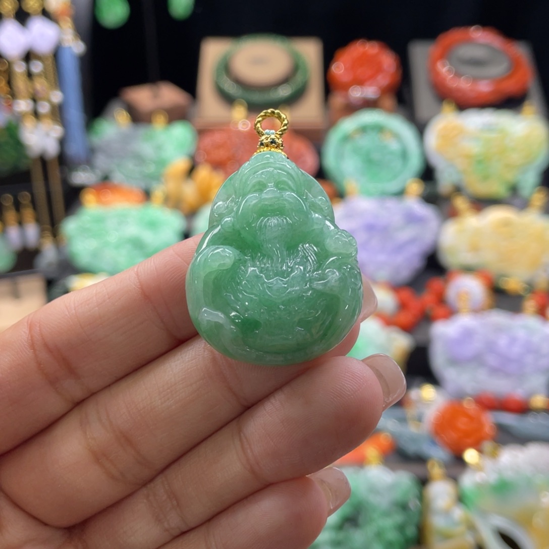 翡翠颈饰未镶嵌代编织