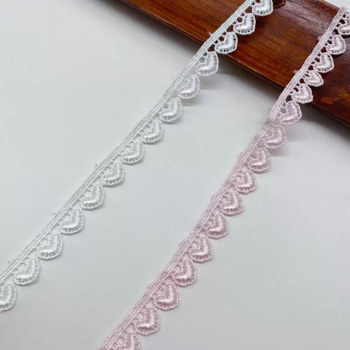 洛丽塔爱心花边多色单边小条码彩色现货服装辅料水溶刺绣蕾丝