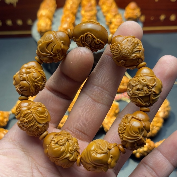 橄榄核吊坠瑞兽弥勒