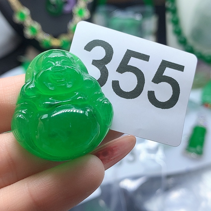 翡翠吊坠(赠链)未镶嵌