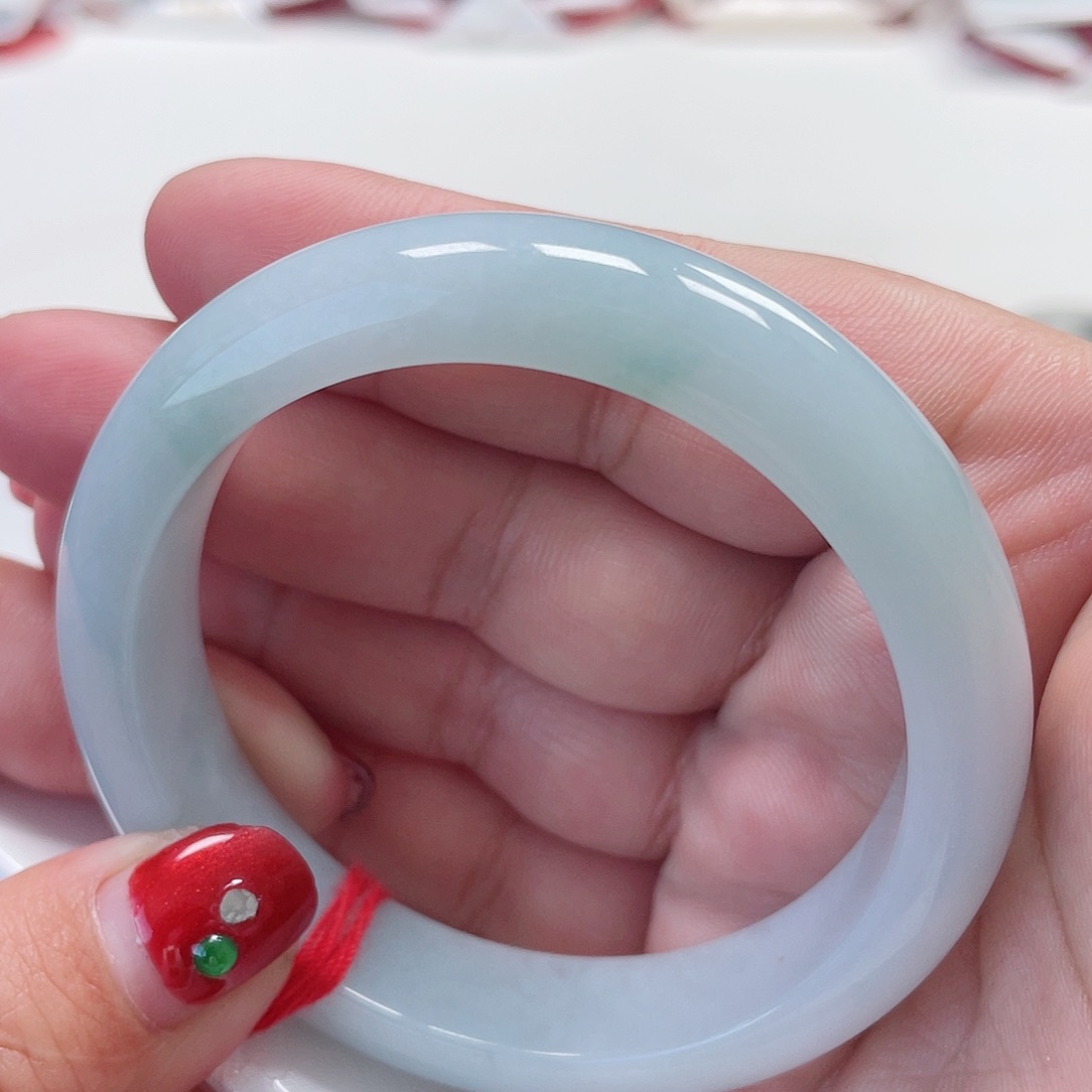 翡翠手镯（贵妃镯）未镶嵌缅甸翡翠手镯56圈