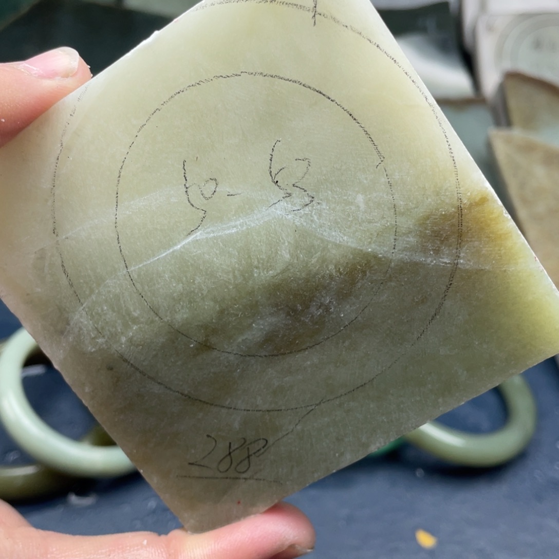 和田玉未镶嵌珠宝奇石