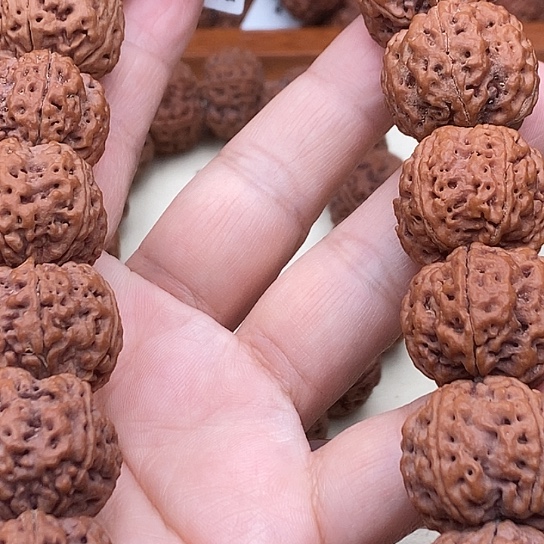 金刚菩提吊坠爆肉蜂王手持