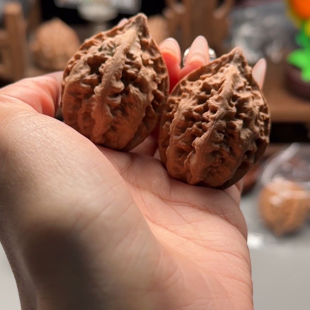 文玩核桃把件关东木子楸百核172花皮