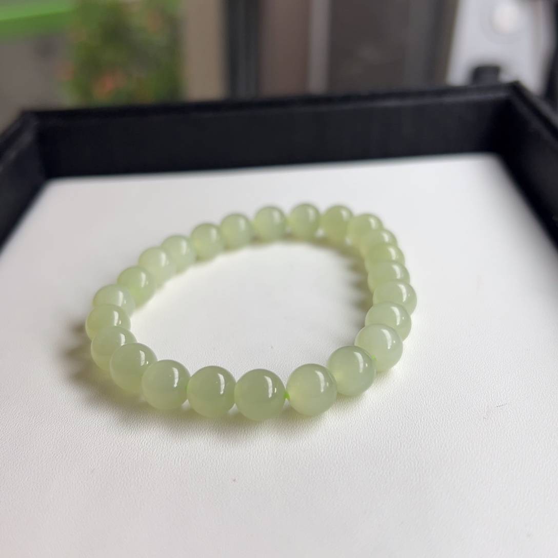 沁***手链未镶嵌和田玉