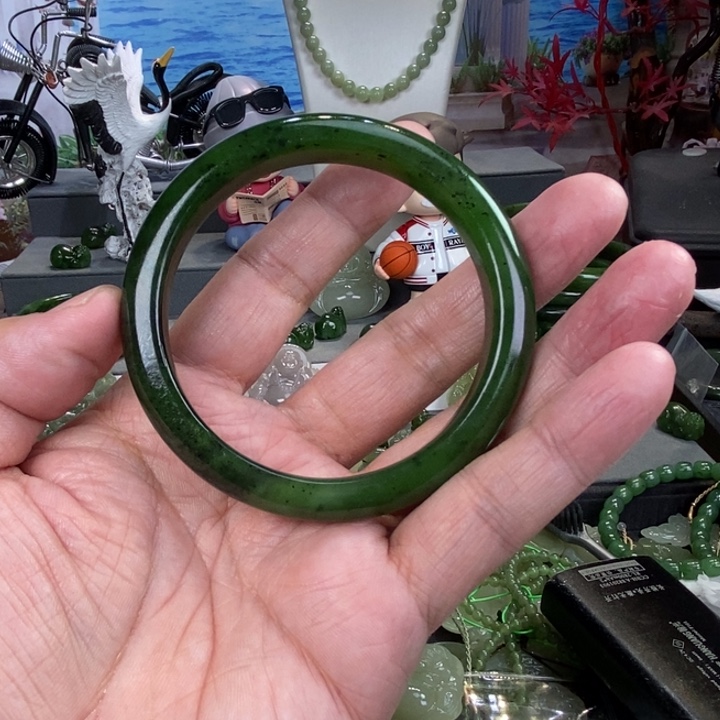 和田玉颈饰未镶嵌钱*呆