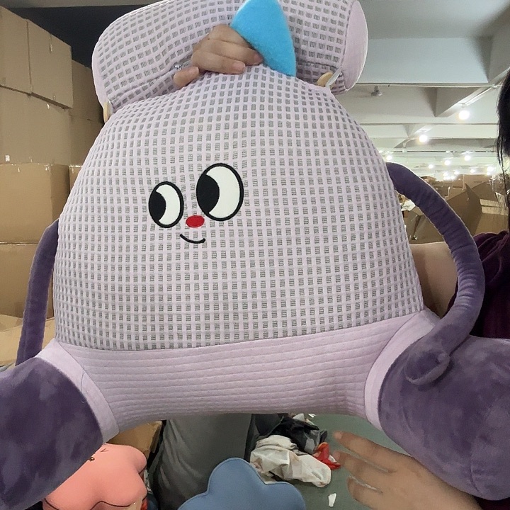 毛绒紫色怪兽冰感腰靠