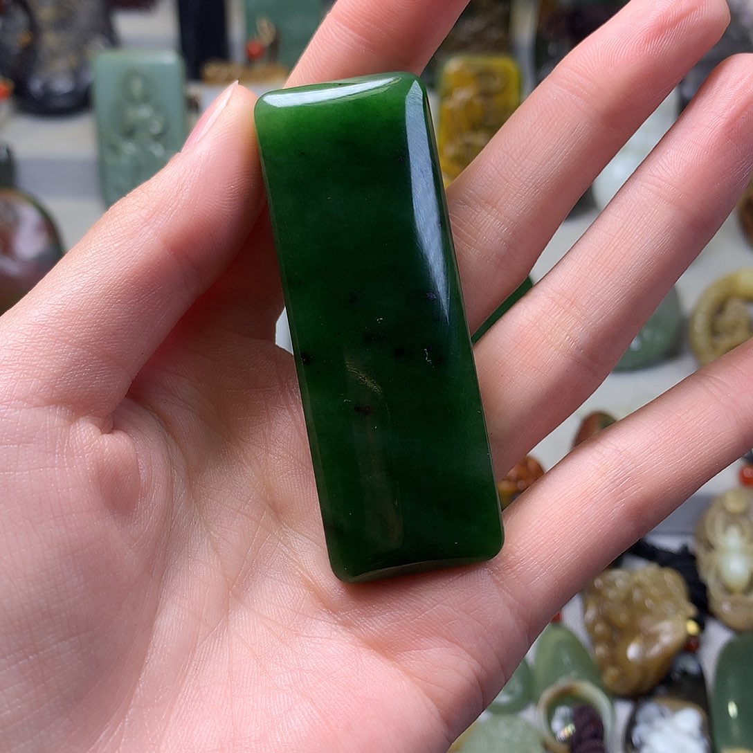 和田玉颈饰未镶嵌图*