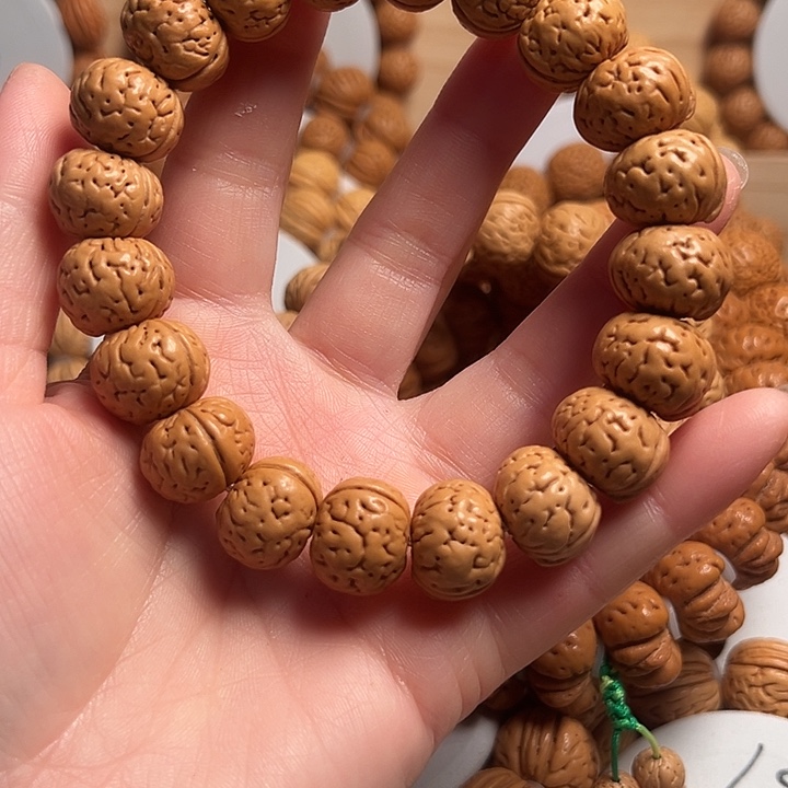 桃核吊坠桃核手串树王纽扣16