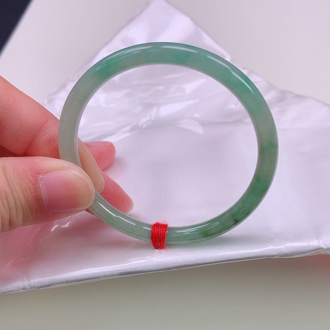 翡翠手镯未镶嵌50圆条