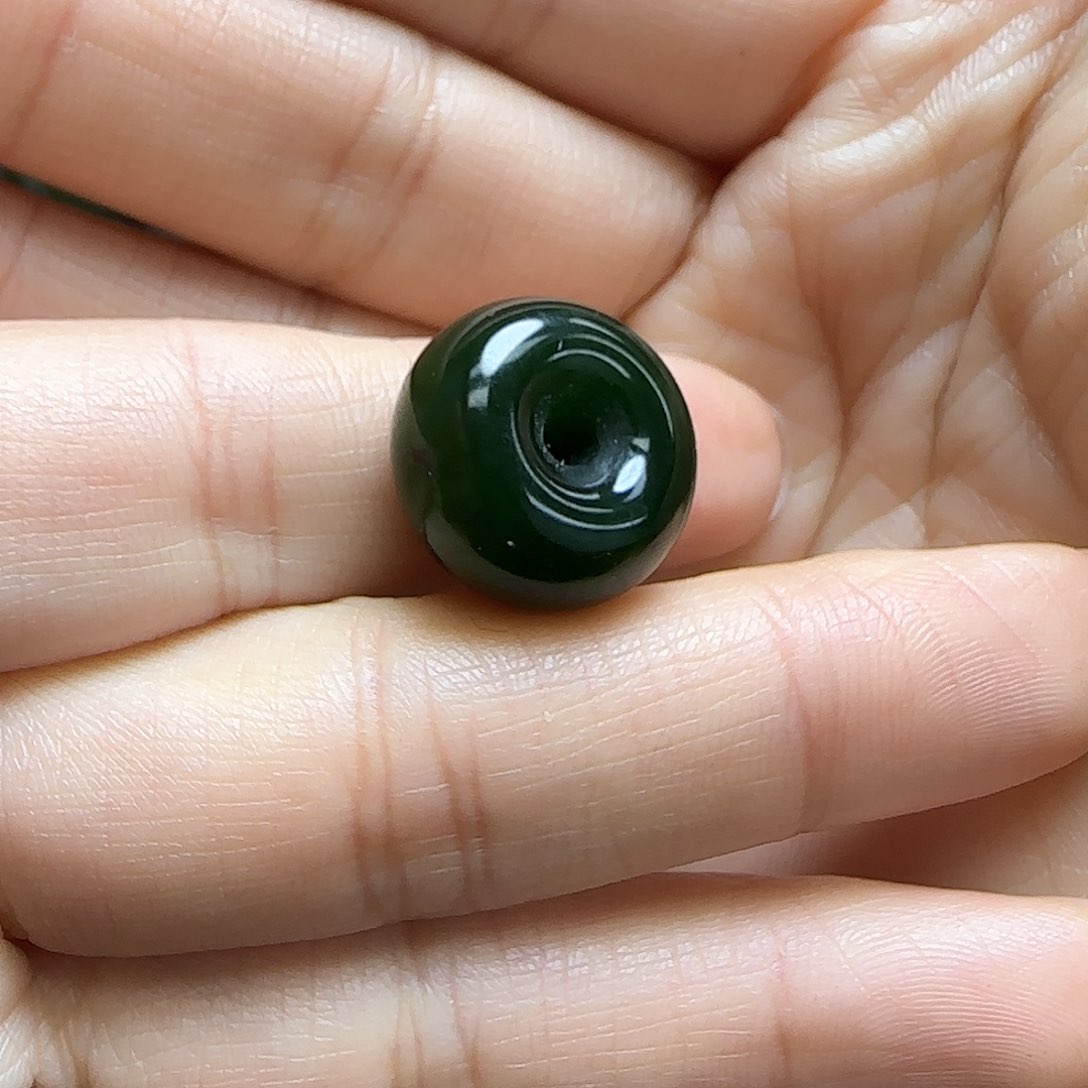 和田玉吊坠未镶嵌