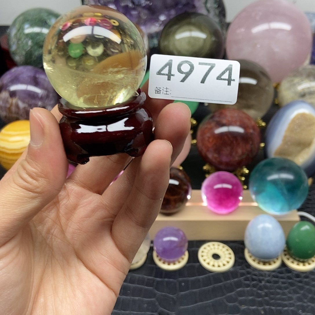 水晶摆件未镶嵌圆**牧摆件