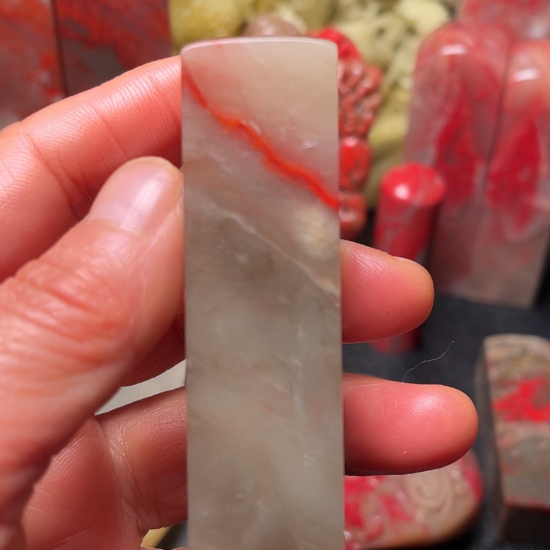 昌化石巴林鸡血石