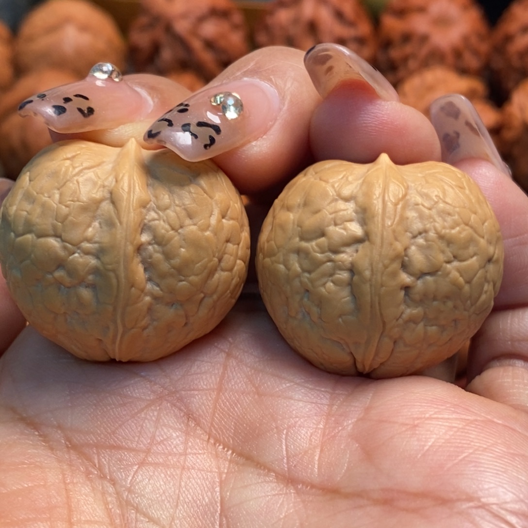 兔***山文玩核桃把件手捻