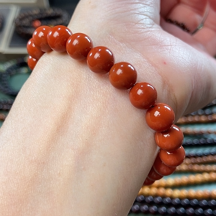 南红玛瑙手串未镶嵌