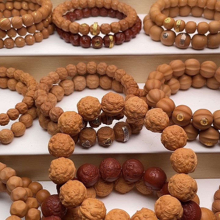 浮***云吊坠猴头核桃二等大蟾王微瑕款