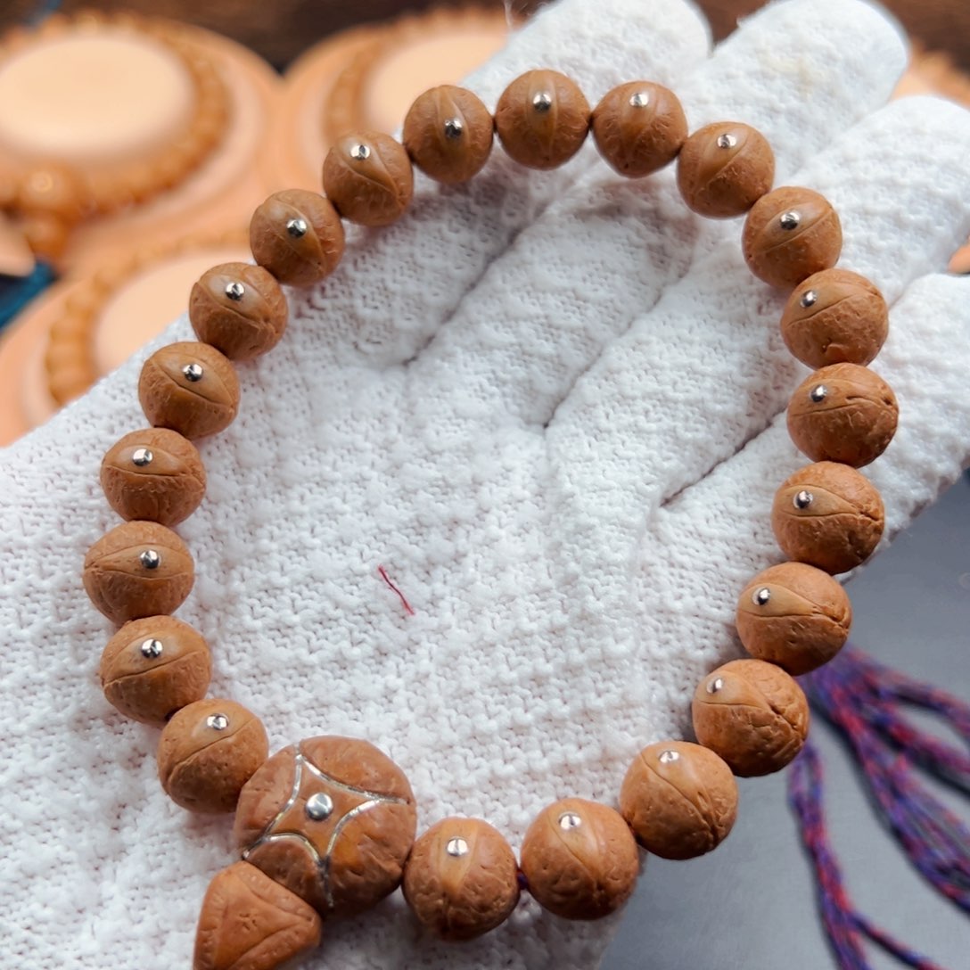 凤眼菩提手串11.5mm银钉镶嵌