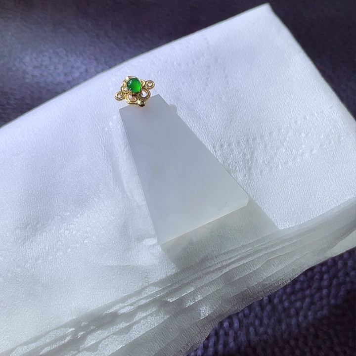 定制翡翠18K金镶嵌翡翠