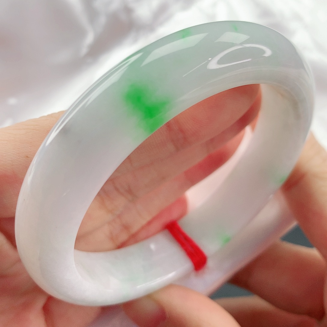 翡翠手镯未镶嵌，159