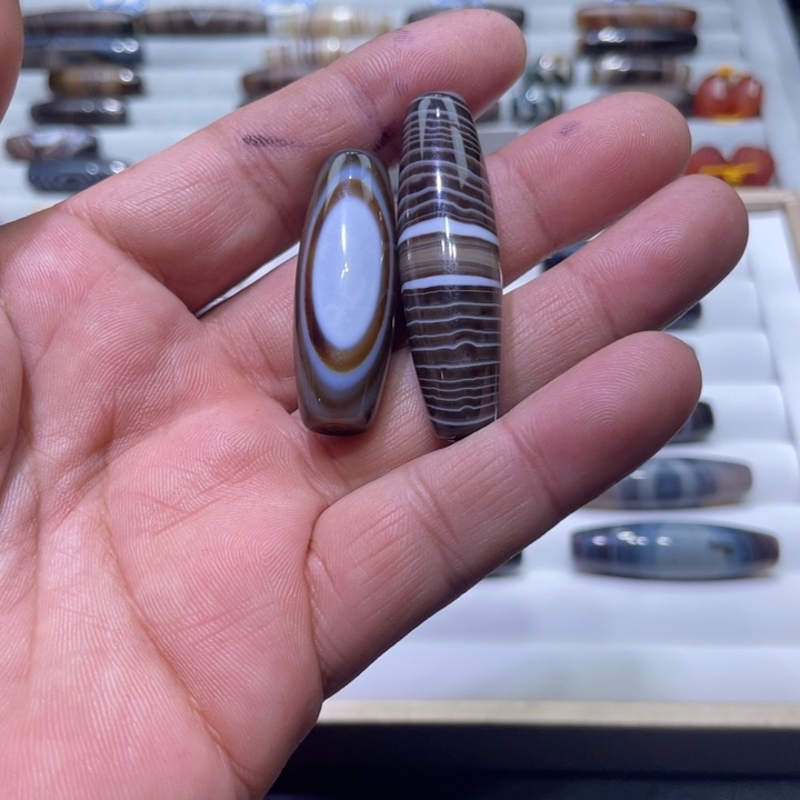 星***痕玛瑙/玉髓未镶嵌珠宝奇石