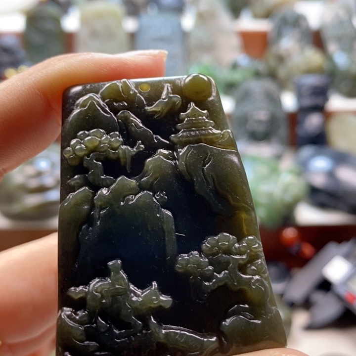 和田玉颈饰未镶嵌