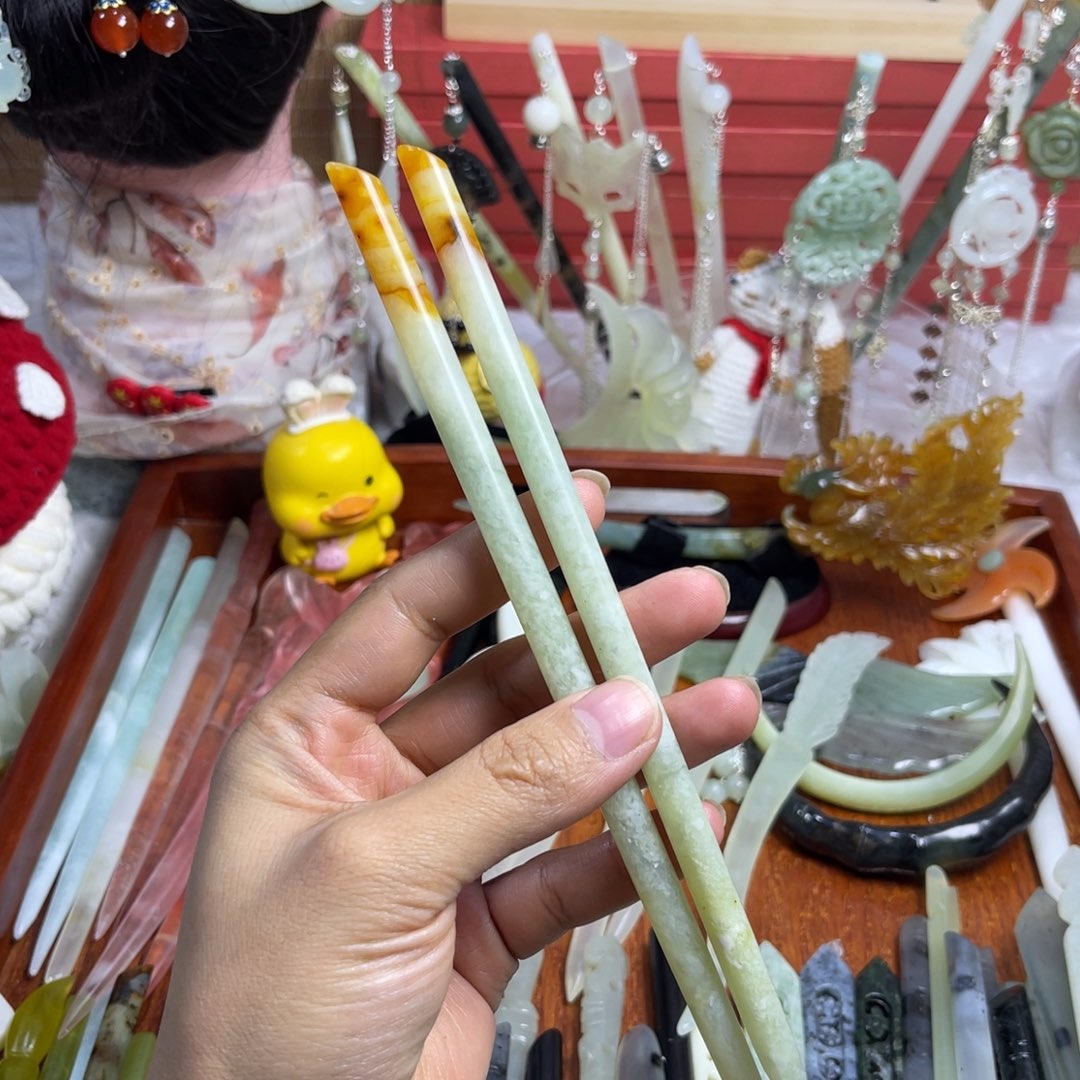 蛇纹石玉发饰未镶嵌