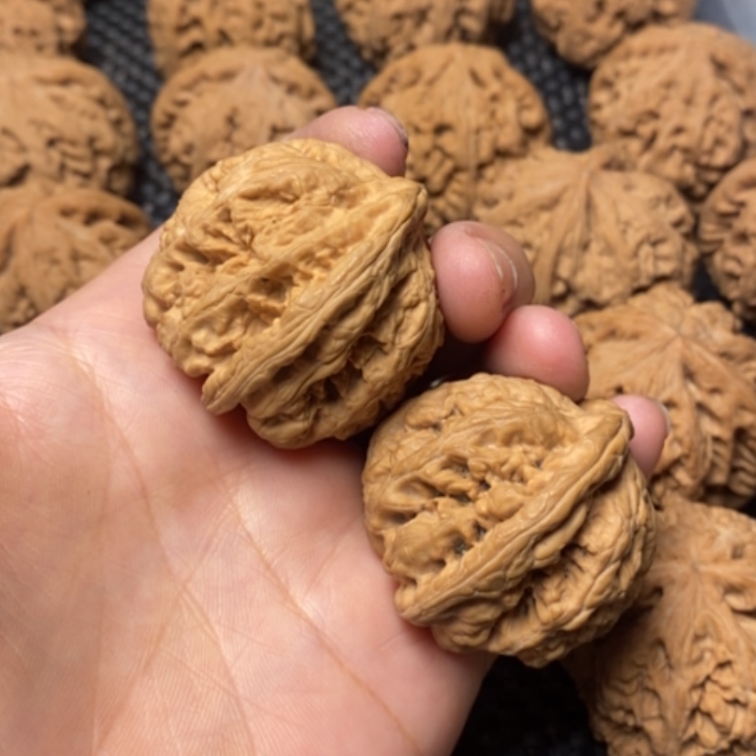 【闪购商品】文玩核桃吊坠等*来粗筋