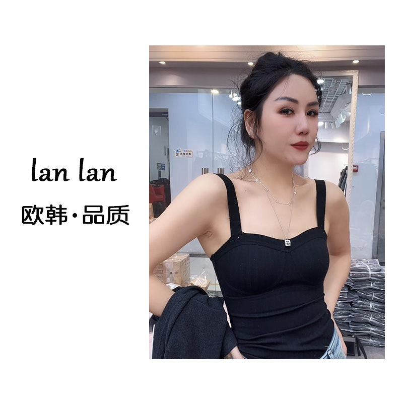 琪琪【四季款】自带胸垫一体吊带背心黑色修身打底性感法式美背