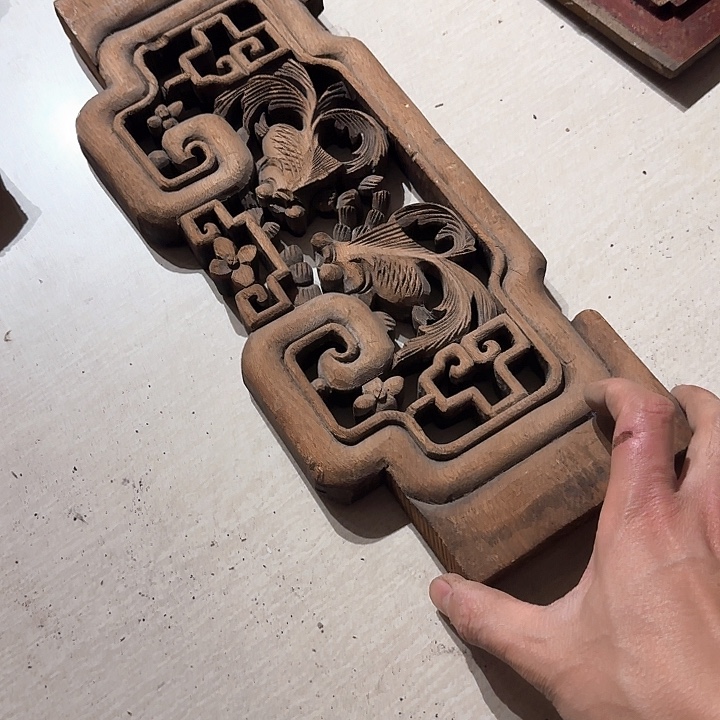 潜***石香榧木看木雕艺术家的