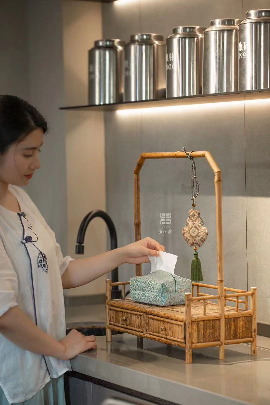 知舍-唐草纹抽纸盒（青色）-茶道-茶器-茶具