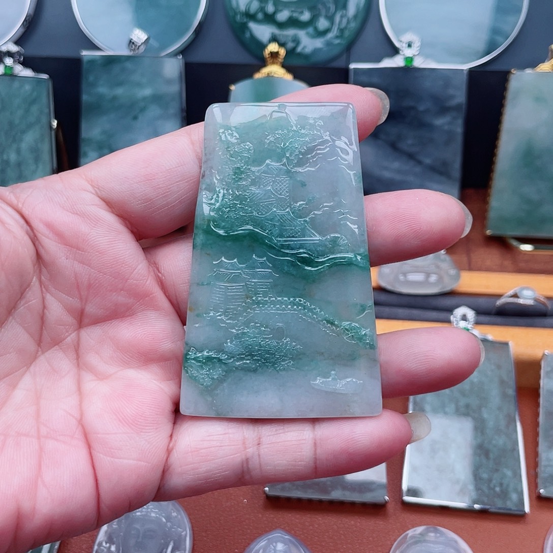 翡翠未镶嵌吊坠(不含链)