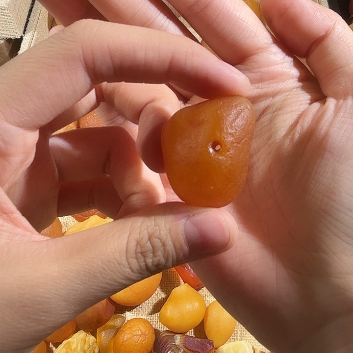 琥珀未镶嵌颈饰蜜蜡海漂单颗