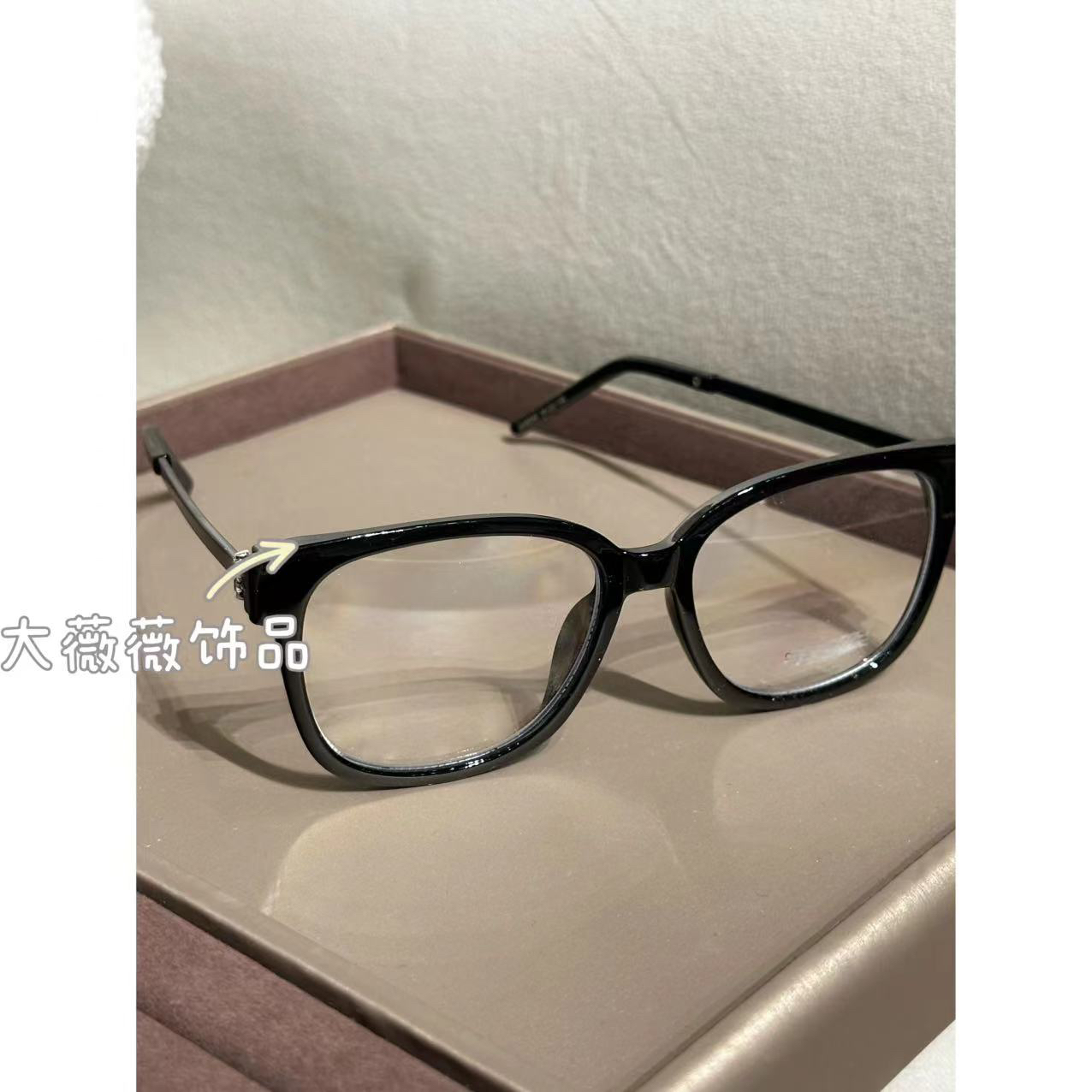 高级感黑色素颜简约眼镜-38332