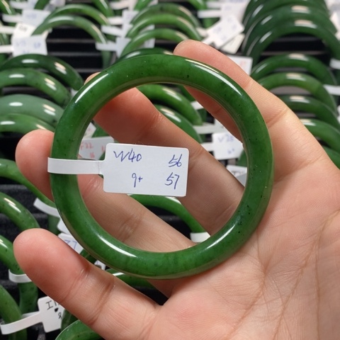 和田玉（碧玉）手镯未镶嵌