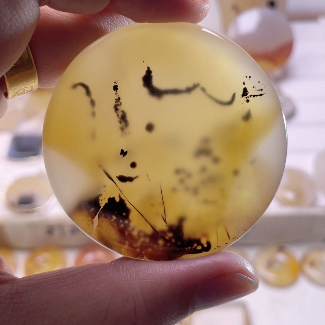 玛瑙/玉髓未镶嵌珠宝奇石