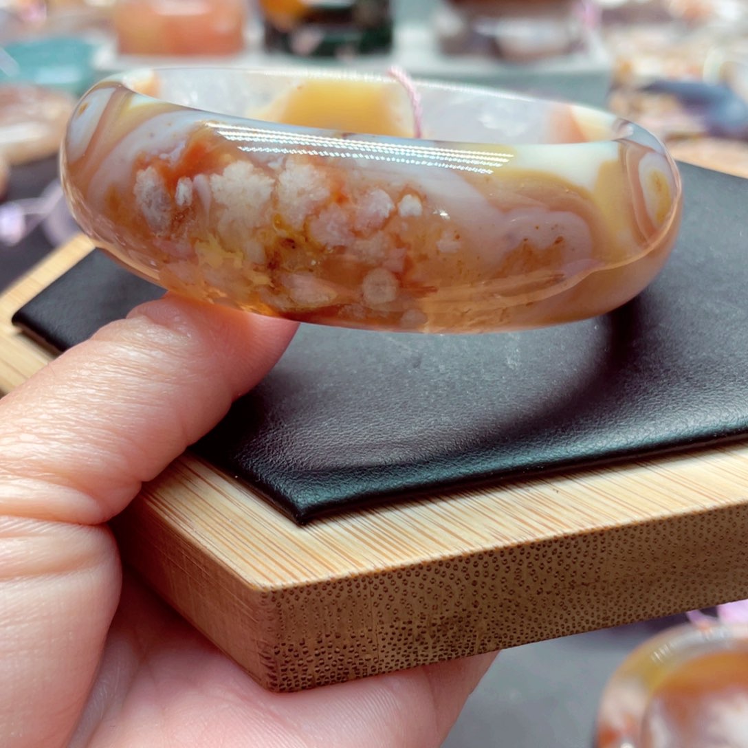 玛瑙/玉髓手镯未镶嵌冬**青1