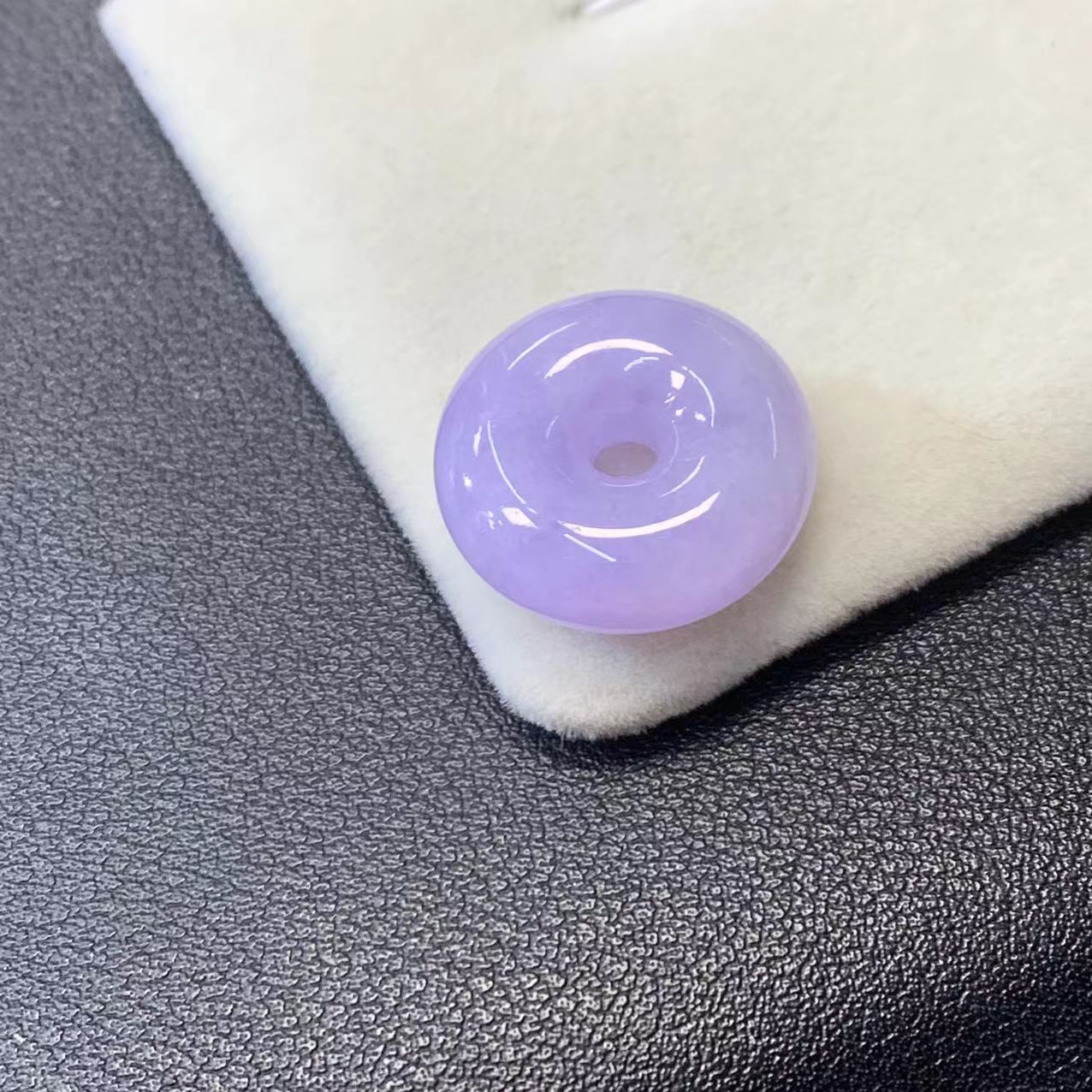 【金鑫】翡翠红春紫面包扣吊坠*老种红春紫平安面包扣缅甸翡翠A货