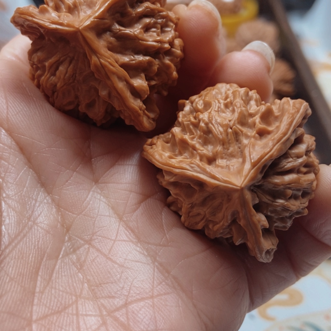 金***活文玩核桃手串盘山