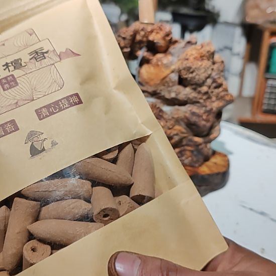 泥塑北沉香琥珀木天然造型山水摆件