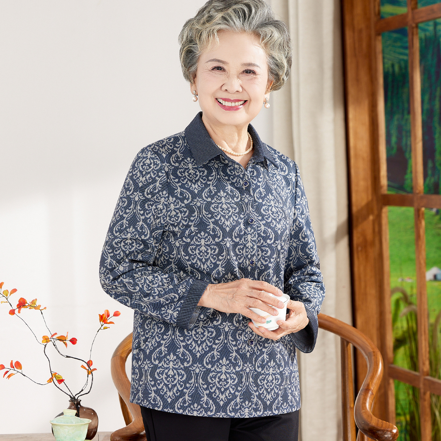 中老年人秋装女奶奶长袖翻领衬衫妈妈装外套老人太太春秋洋气衣服